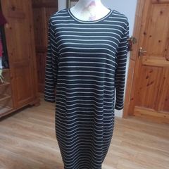 New look CURVES dress, good quality material, plus size.
