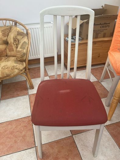 Dining table & chairs