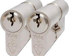 Yale keyed alike door locks