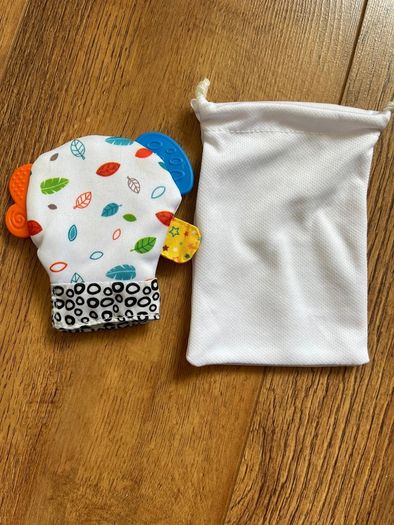 Teething gloves for babies