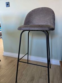 Bar stool / Kitchen high chair - velvet grey/black Brand new