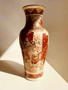 Antique Japanese Satsuma Vase 24cm, Hand Painted, Meiji Style, Fine Crackle Glaze