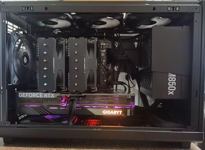 Creator PC (i7, 64gb Ram, Rtx 4070 Ti SUPER OC)