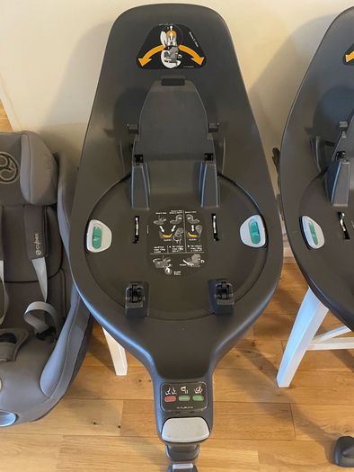 Cybex cloud z bundle - like new - can sell separately