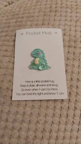 Bnwt pocket hugs 1euro each