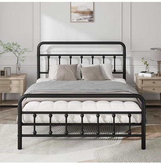 5ft Metal Bed Frame with Victorian Vintage Style