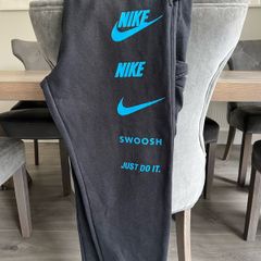 nike tracksuit bottoms
