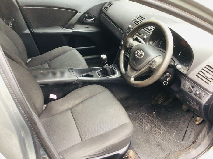 2010 Toyota Avensis