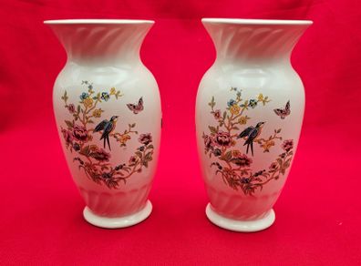 2 Wicklow Vale ceramics vases