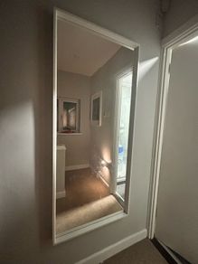 White mirror