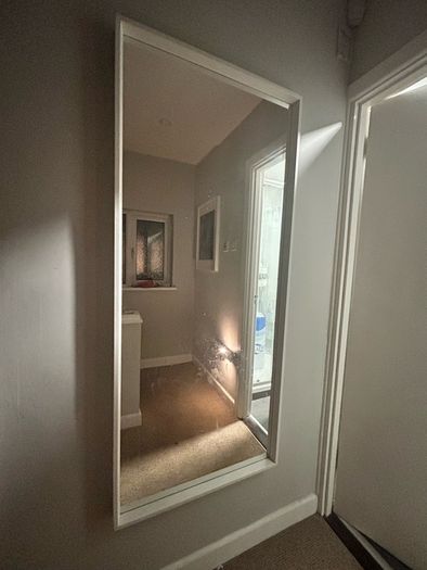 White mirror