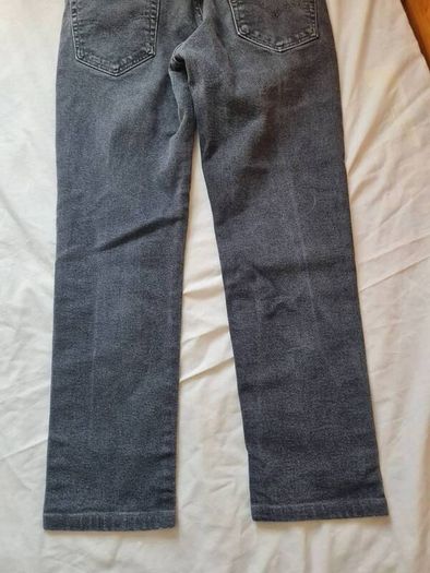 levis 511 Size 32/30 zip fly stone wash Black In excellent condition