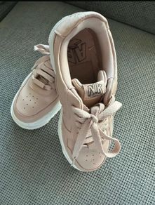 nike airforce  1 pixel size 37