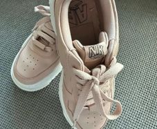 nike airforce  1 pixel size 37