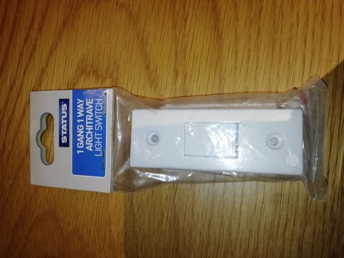 1 gang architrave switch