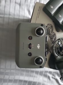 Dji neo 2  3 batteries plus charging hub and RC-N3 controller.(DJI care)