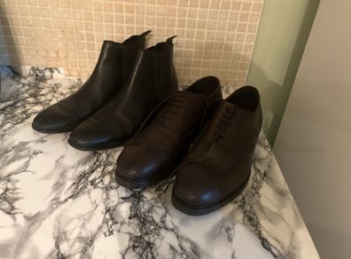 Men's leather shoes