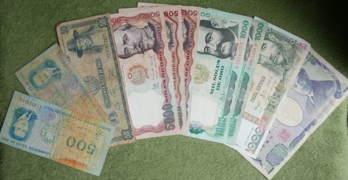 Variety of 10 Different Foreign Banknotes most of Peru
