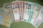 Variety of 10 Different Foreign Banknotes most of Peru
