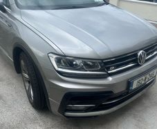 VW Tiguan R Line 2.0L Diesel sunroof & high spec
