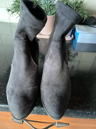 Ladies Boots