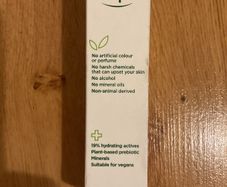 Simple Hydrating Booster for Dry and Sensitive Skin Brand New