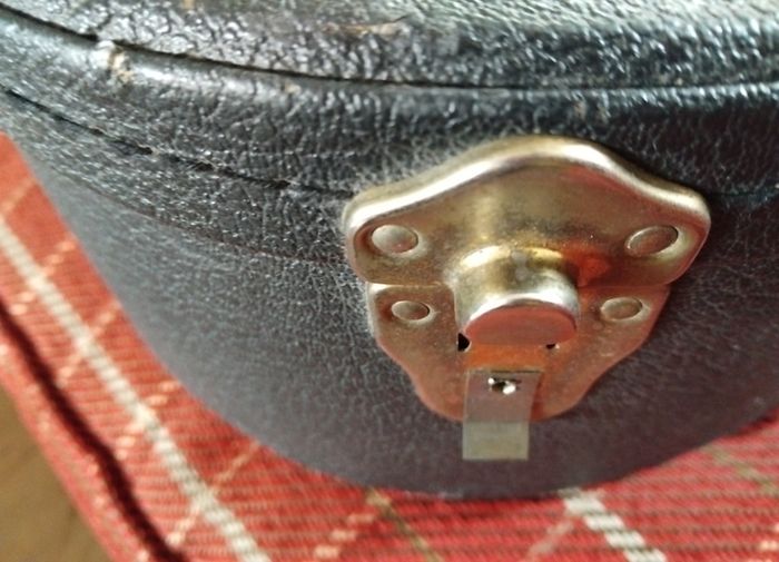 gibson guitar case