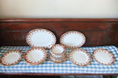 Arklow Pottery Alton Range 812.   22 Pieces