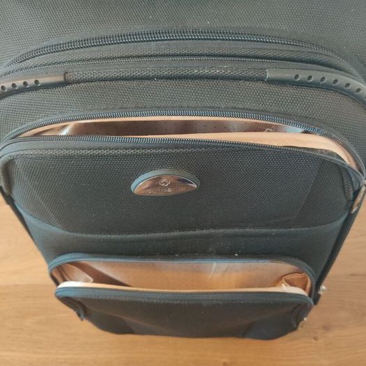 Samsonite Black 2-Wheel Cabin Suitcase Rose Gold Lining