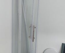 Shower door with tray 100