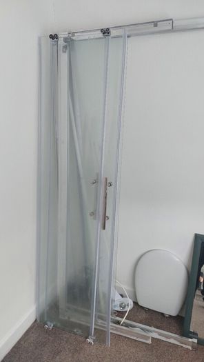 Shower door with tray 100