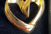Brooch