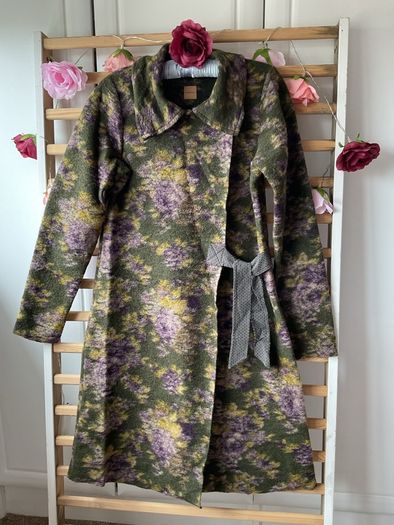 coat container brand 70% wool wrap style short coat size 10