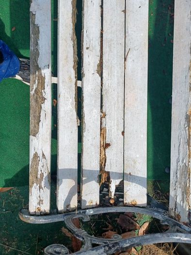 Free garden bench