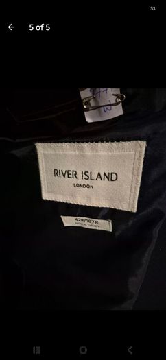 River Island Mens navy suit. Ideal for a Wedding or a Debs!