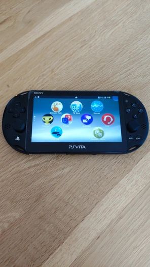 Sony Playstation PS Vita 2000