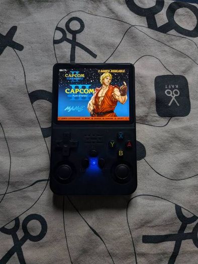 R36S 64GB Console - genuine sd card and rockchip - price firm