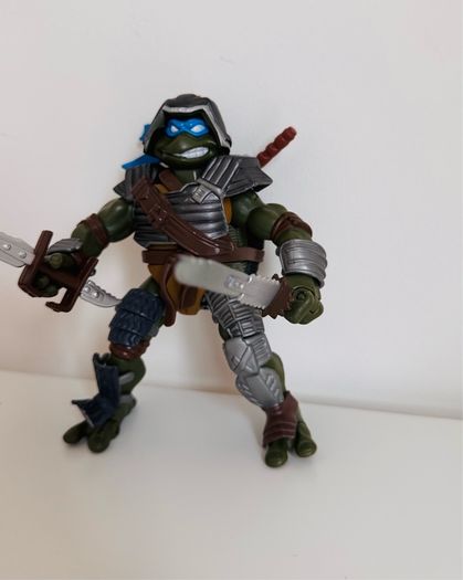 TMNT Teenage Mutant Ninja Turtles Fightin' Gear Leo Leonardo Action Figure