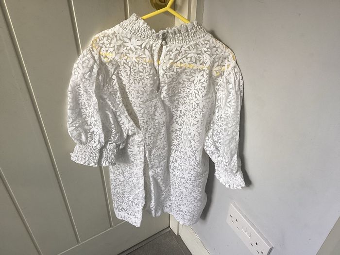 White Top Size 12