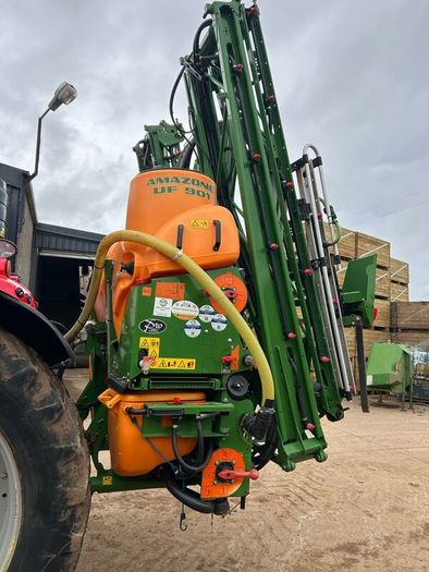 Amazone UF901 15 metre