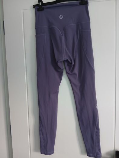 Purple leggins