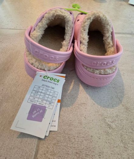 UK13, Brand-New Baya Lined Crocs
