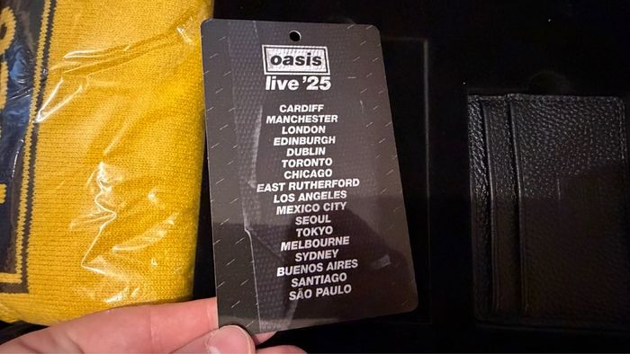 VIP Oasis Fan Pack Sydney Concert