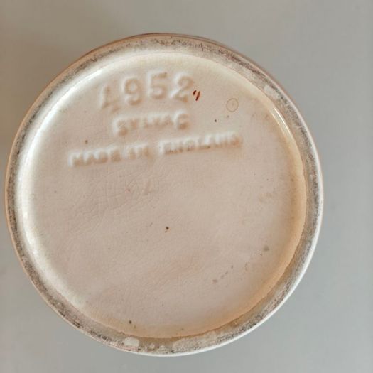 1950s Sylvac glazed ceramic vase, no. 4952