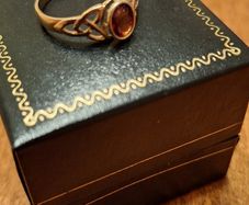 NEW 9ct Gold and Garnet Ring