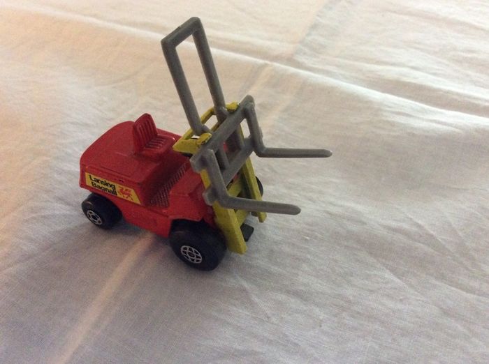 Matchbox Superfast. No. 15. Lansing Bagnall, fork lift truck.