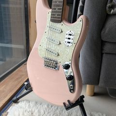 Squire Paranormal Cyclone