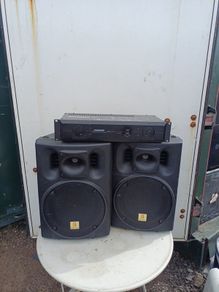 the box pa110 pro speaker and Samson amplifier