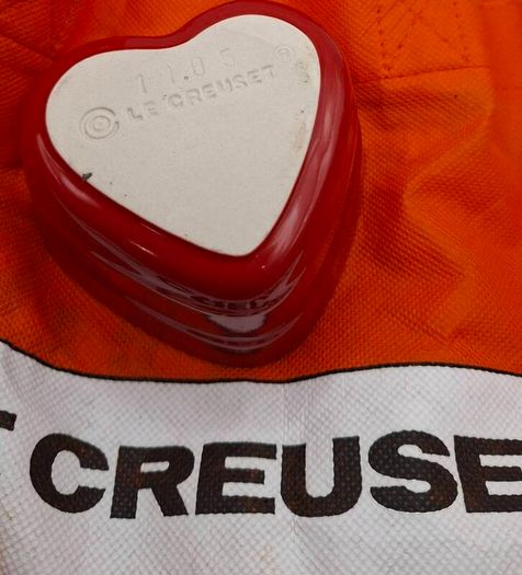le creuset French press and heart ramekin