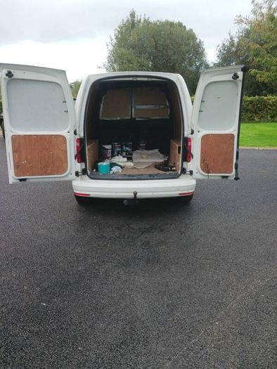 Volkswagen Caddy van 192